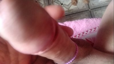 Sikimlə, itimlə mənimlə oynayır